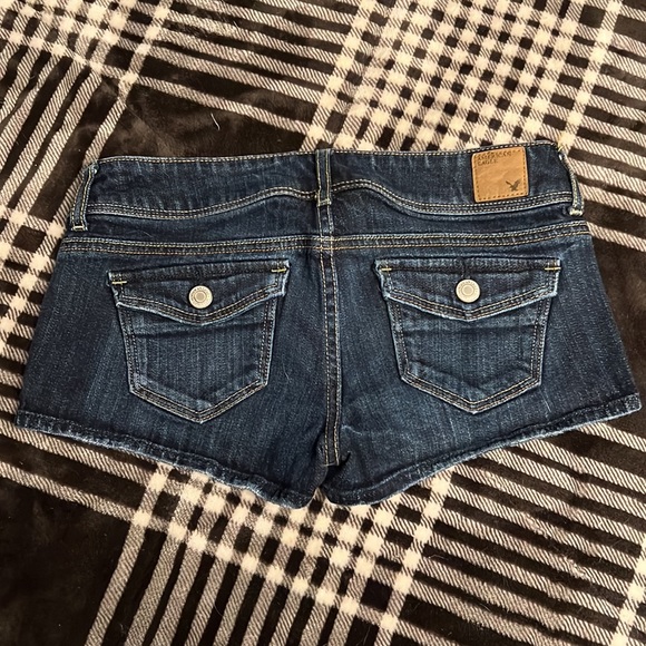 American Eagle low rise shorts size 0 - Picture 2 of 4